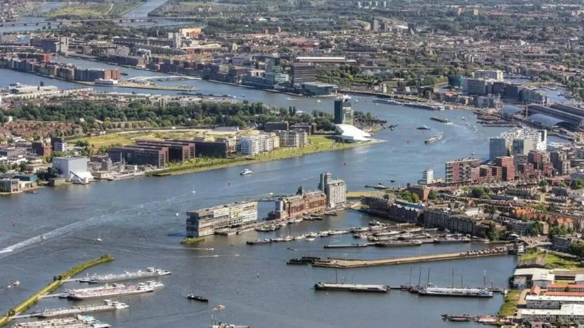 Amsterdam Harbour Cruise: Discover the World Port