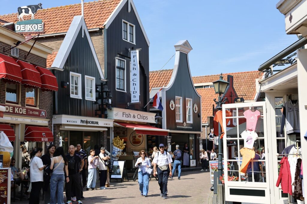 volendam tour